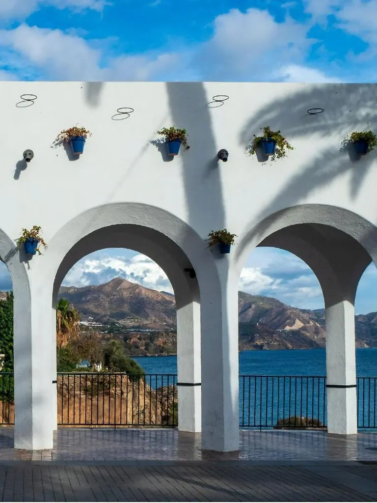 Old Town Nerja, Stunning Sea Views Appartement